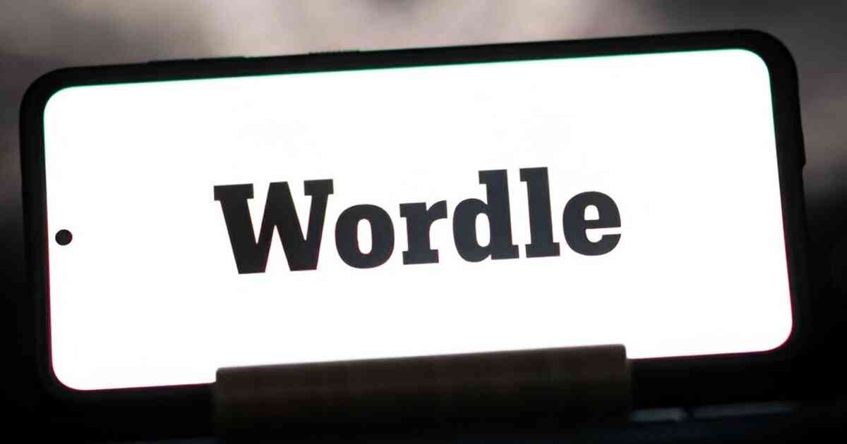 Wordle game interface showing how the daily word puzzle works with letter guessing system